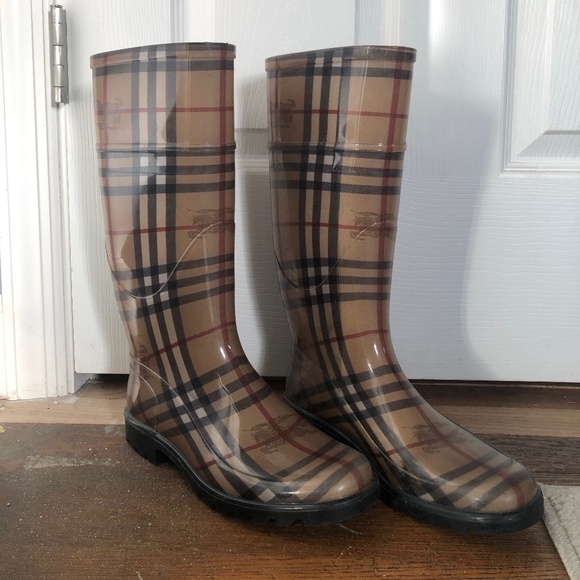 burberry classic rain boots